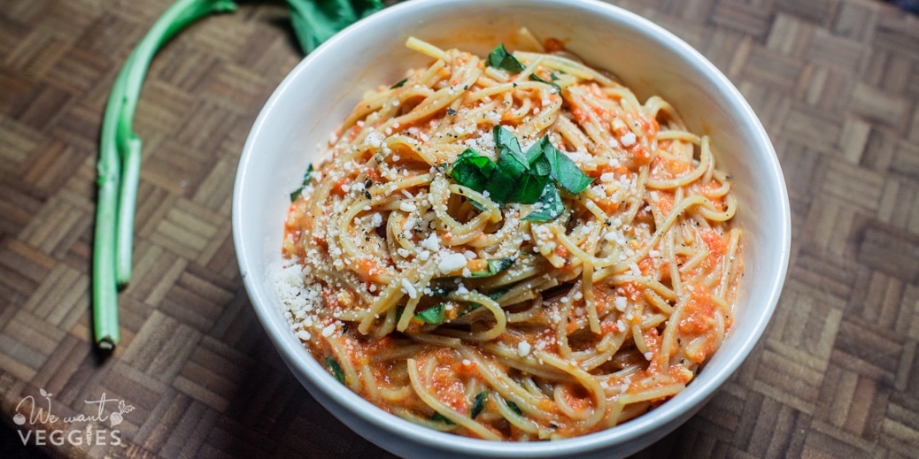 Creamy Red Pepper Pasta With Fresh Basil - We Want Veggies