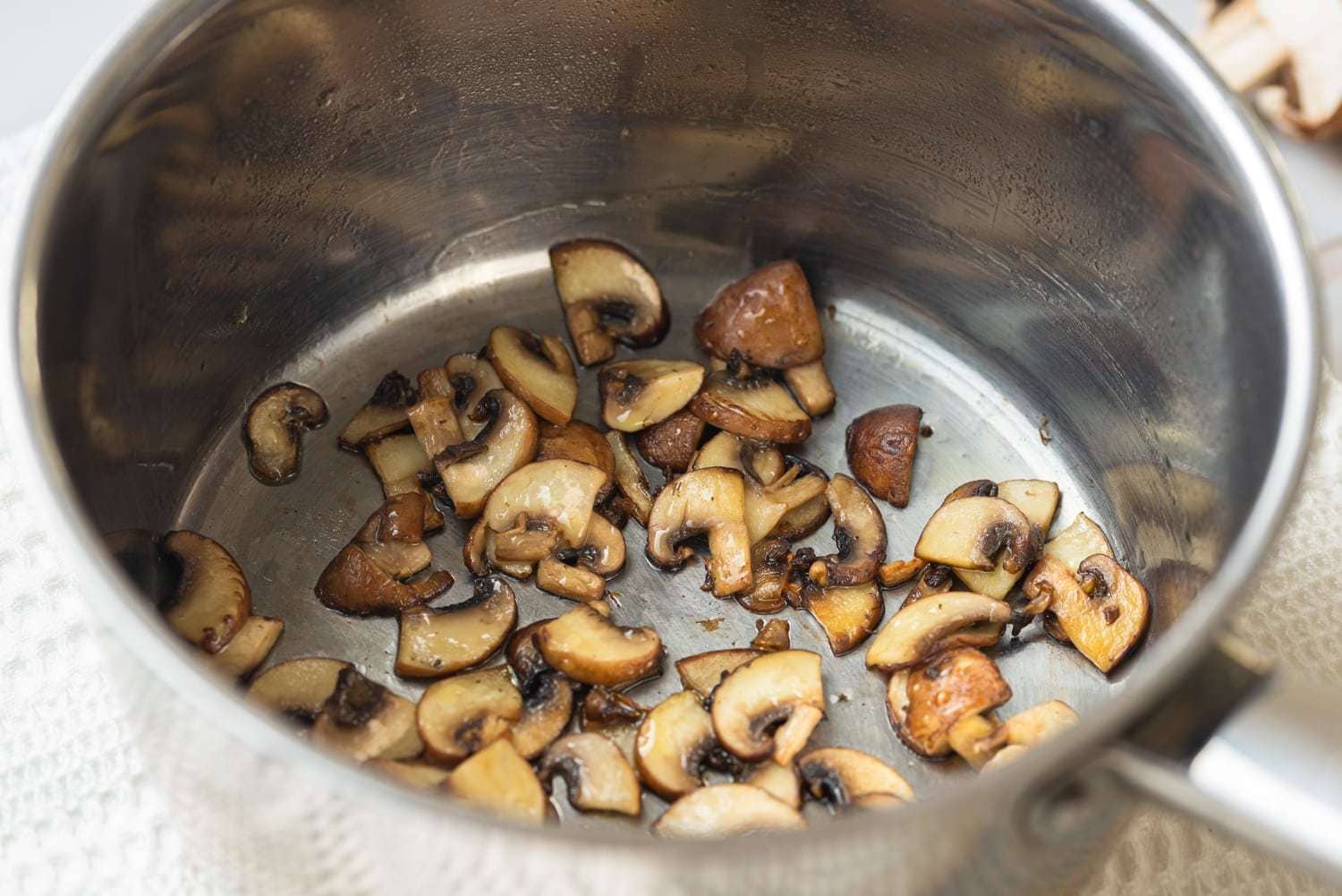 Mushroom Soba Noodle Bowl: Quick & Easy - We Want Veggies